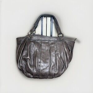 Alchimia Made In Italy Classic Pleated Soft Pebbled Leather Silver Shoulder Bag